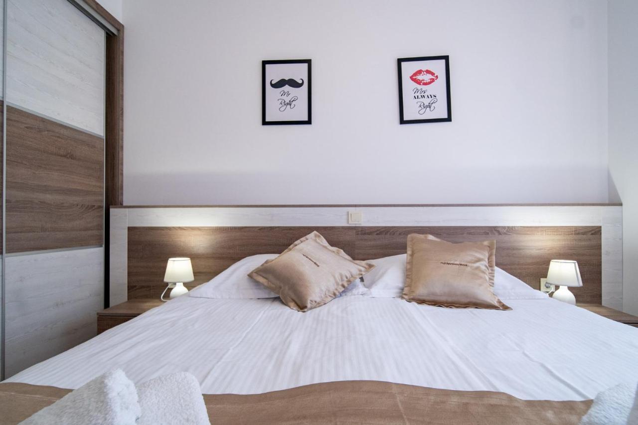 Mistral Apartments Лопар Экстерьер фото
